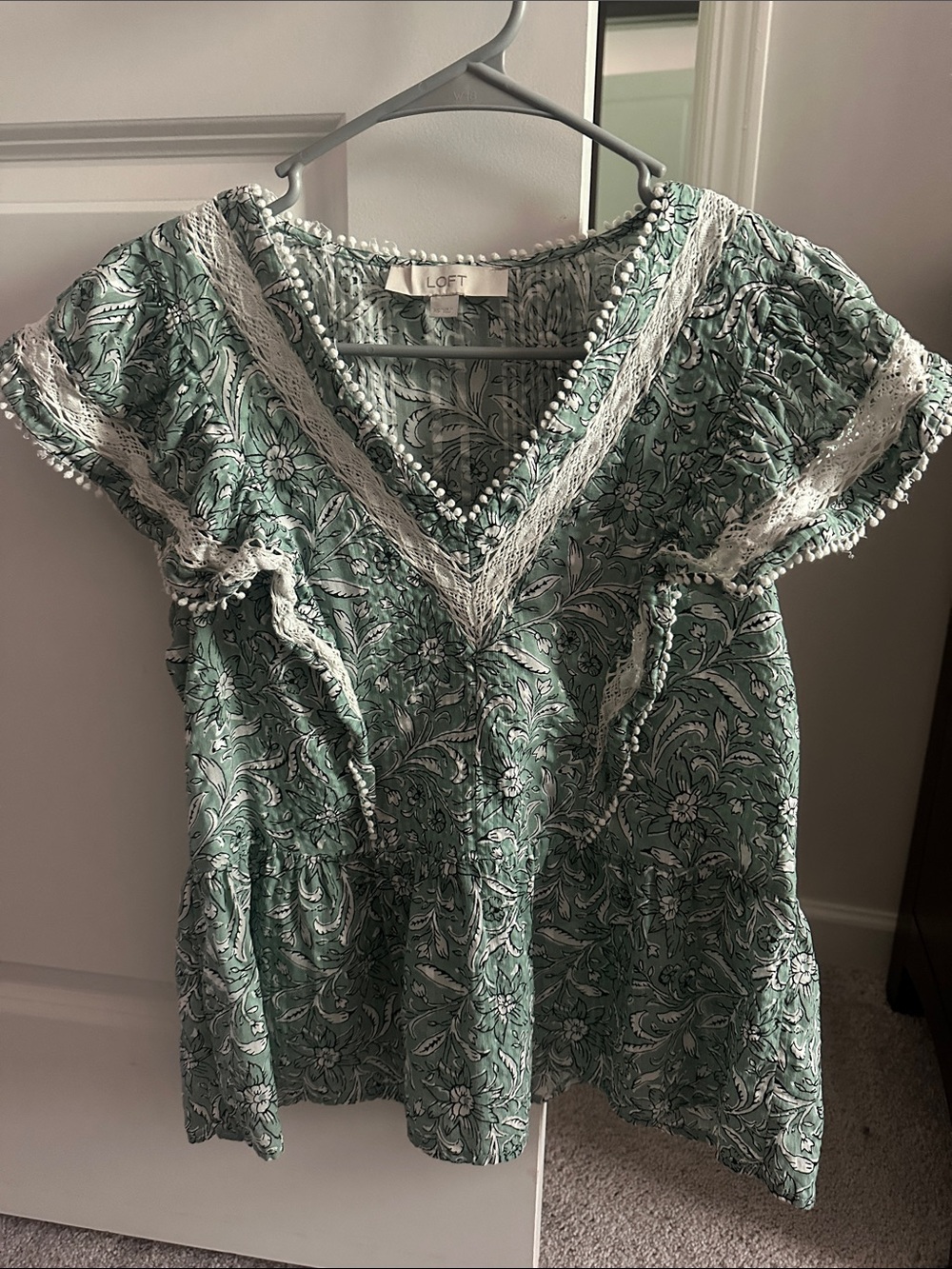 LOFT Mint Green Floral V-Neck Blouse with White Lace Trim